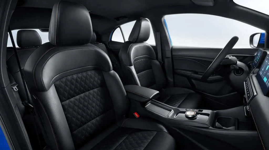 INTERIEUR MG 4